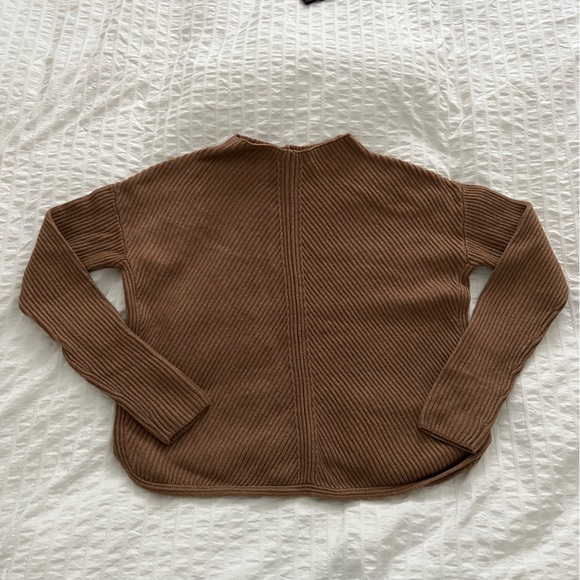 Aritzia Babaton Chalmers sweater - Picture 7 of 10